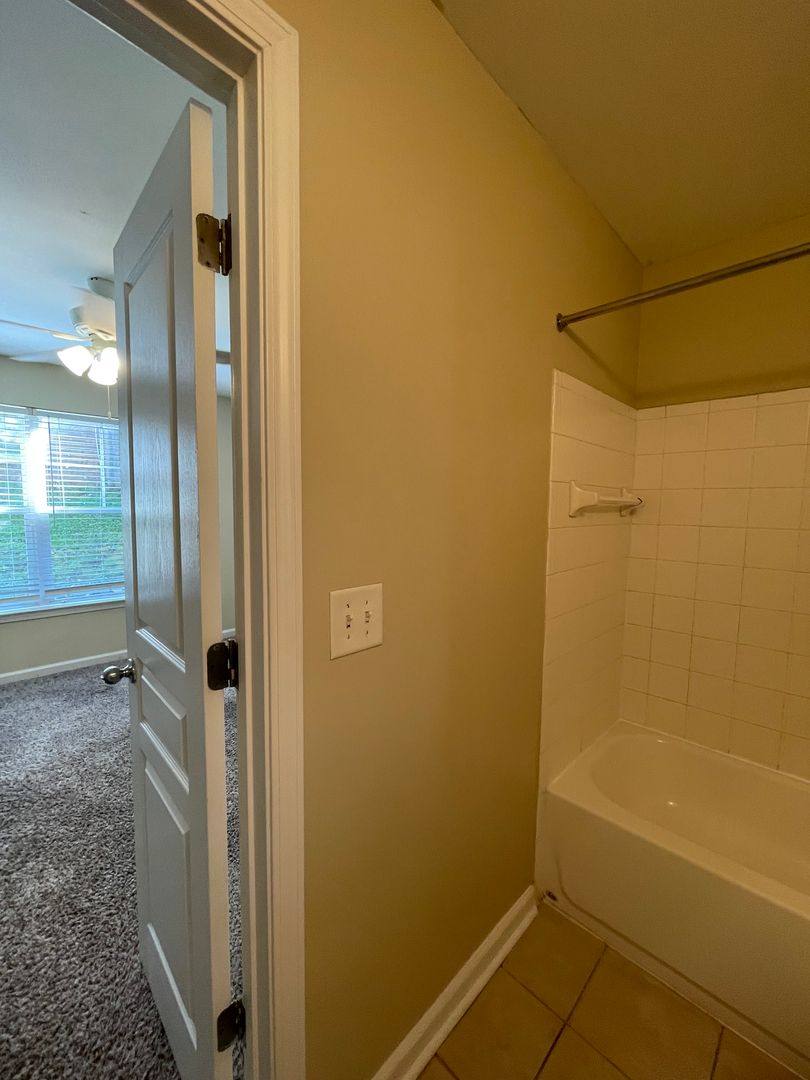 Apartment for rent at 3700 Spruce Ridge Way, Knoxville, TN 37920