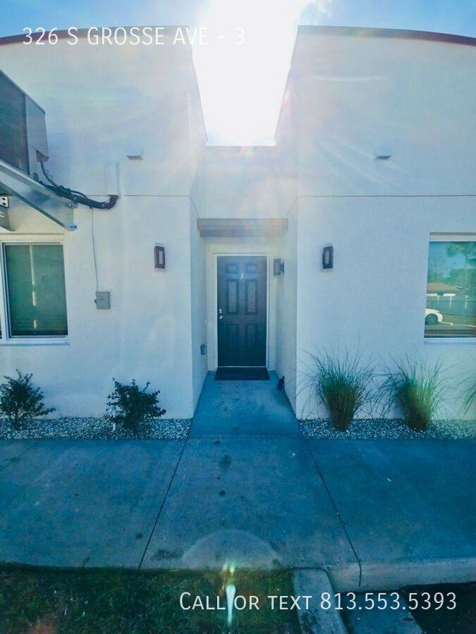 Apartment for rent at 326 S Grosse Ave #3, Tarpon Springs, FL 34689