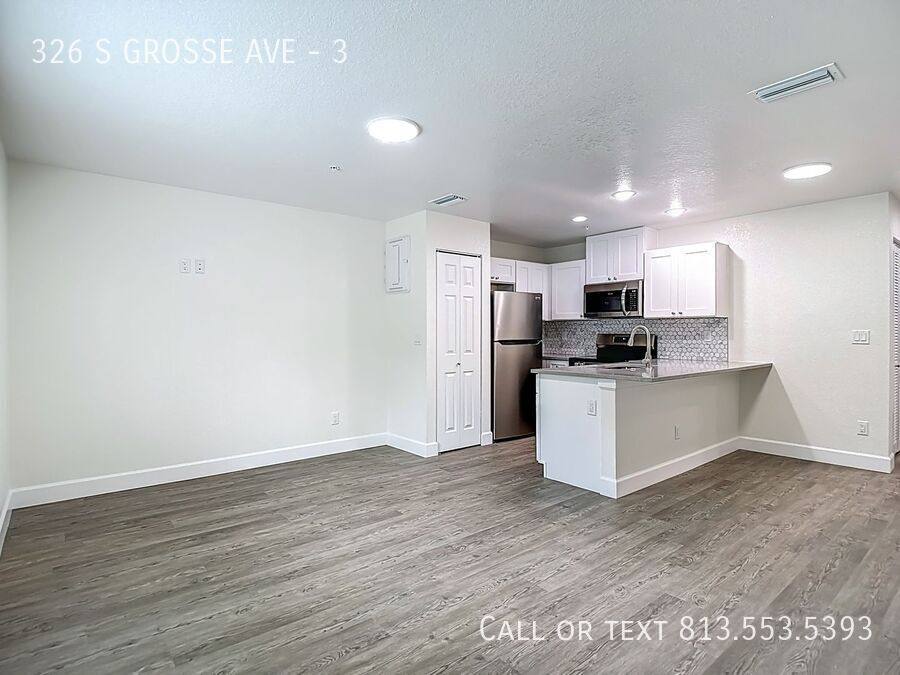 Apartment for rent at 326 S Grosse Ave #3, Tarpon Springs, FL 34689