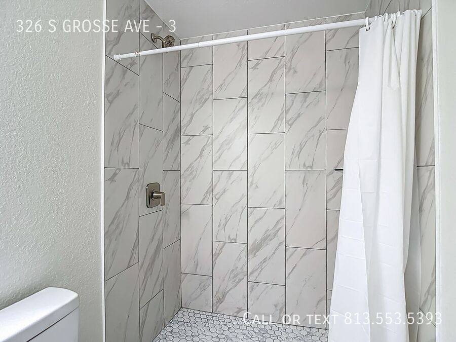Apartment for rent at 326 S Grosse Ave #3, Tarpon Springs, FL 34689