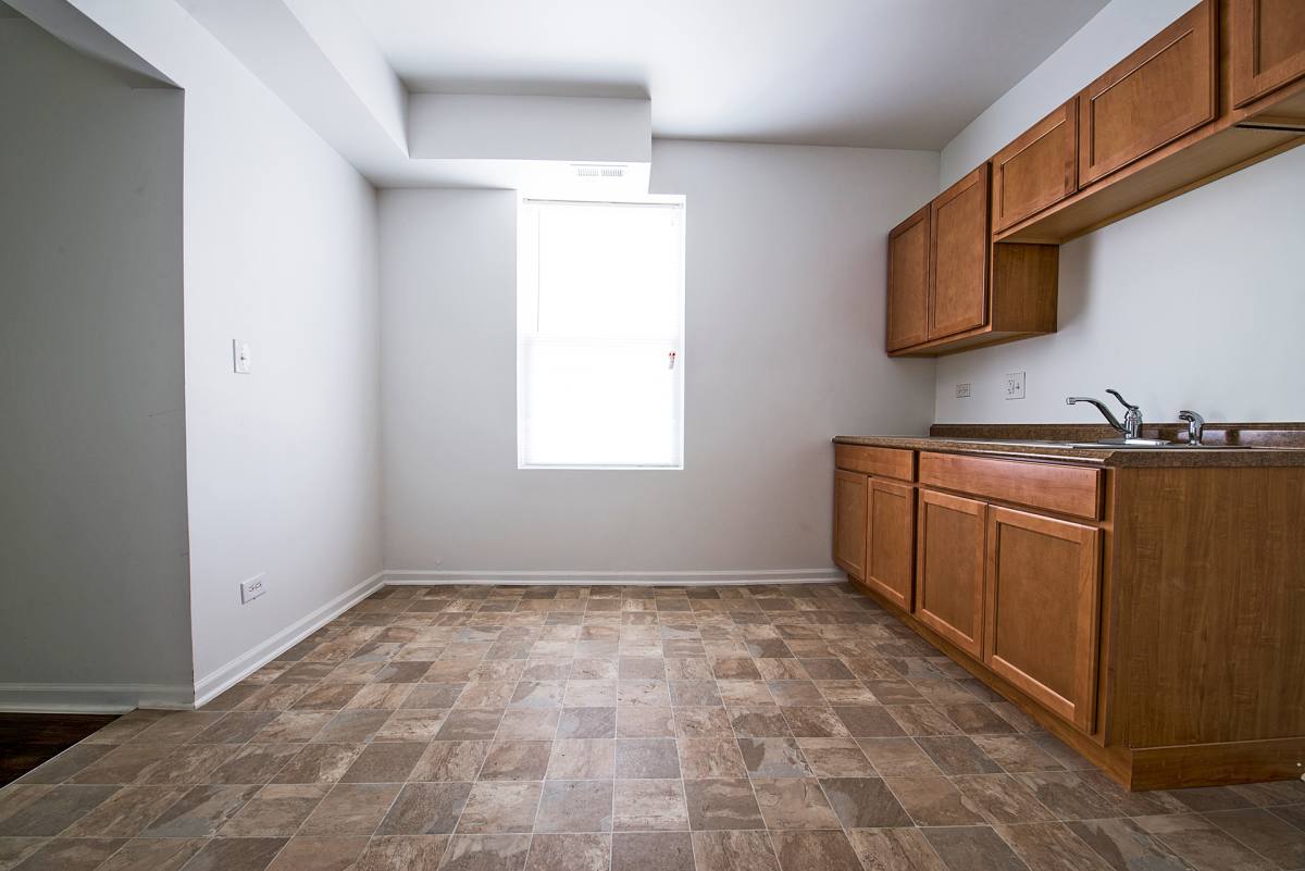 Apartment for rent at 6715 S Dorchester, Chicago, IL 60637