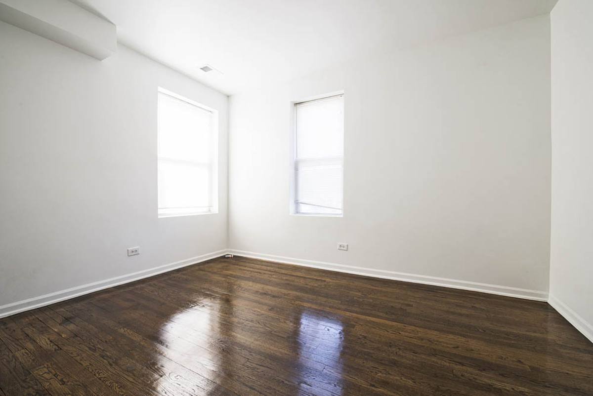 Apartment for rent at 6715 S Dorchester, Chicago, IL 60637