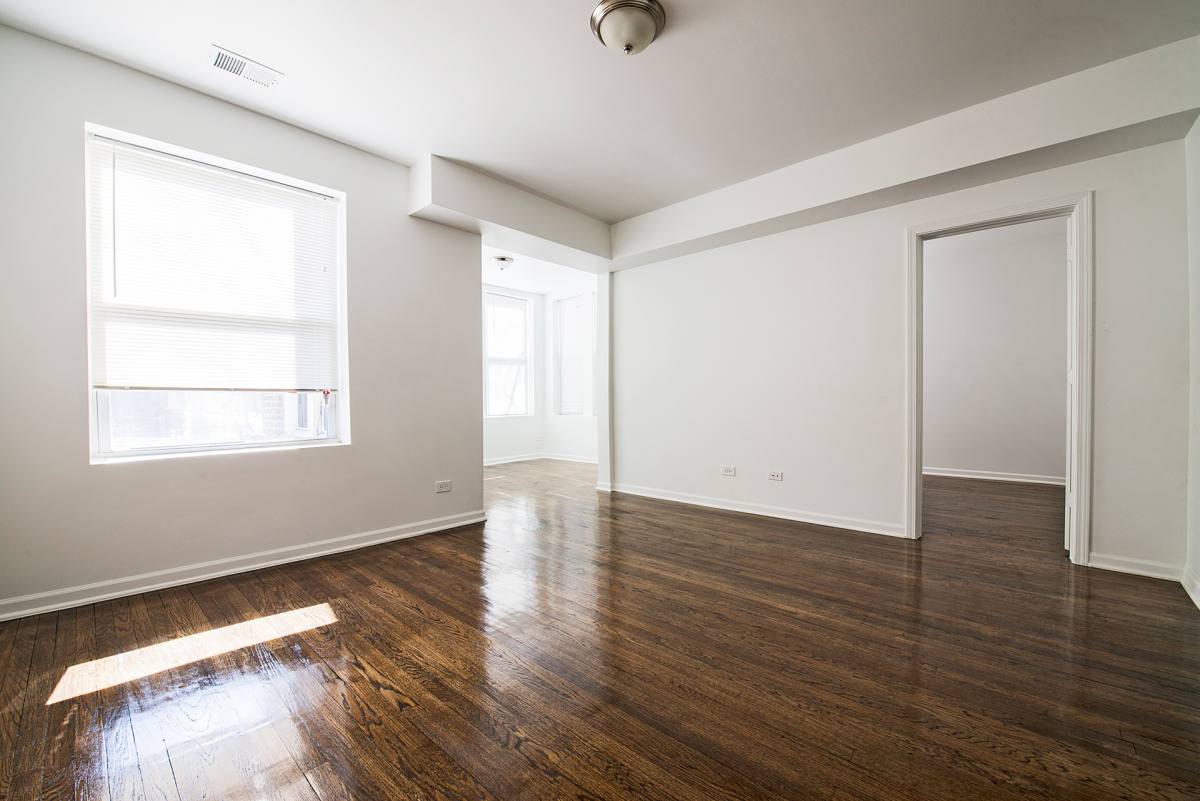 Apartment for rent at 6715 S Dorchester, Chicago, IL 60637