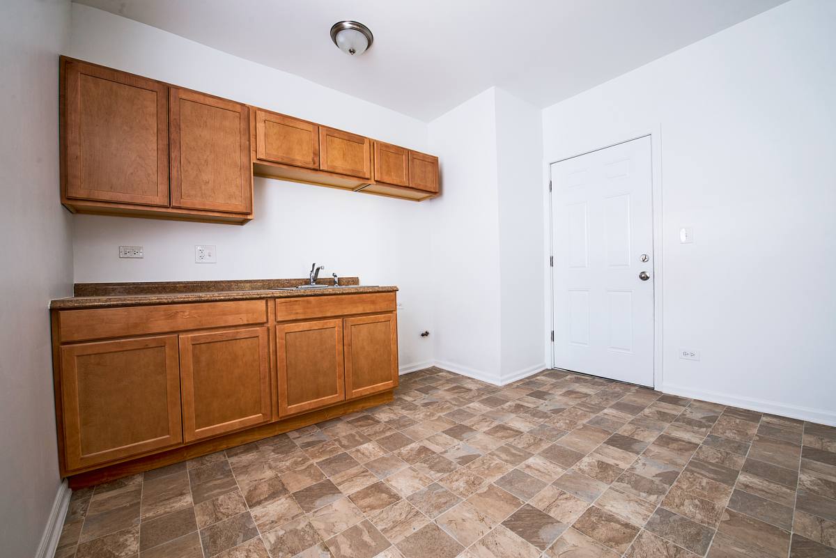 Apartment for rent at 6715 S Dorchester, Chicago, IL 60637