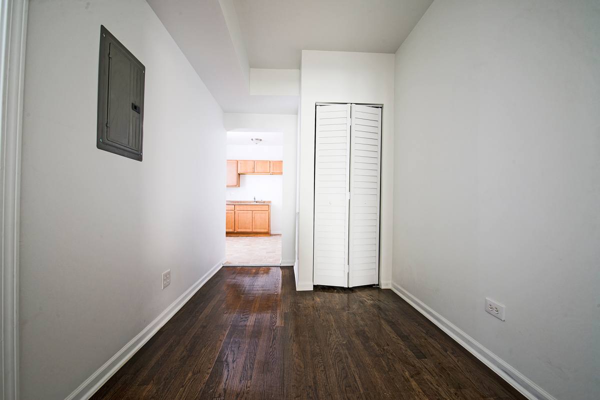 Apartment for rent at 6715 S Dorchester, Chicago, IL 60637