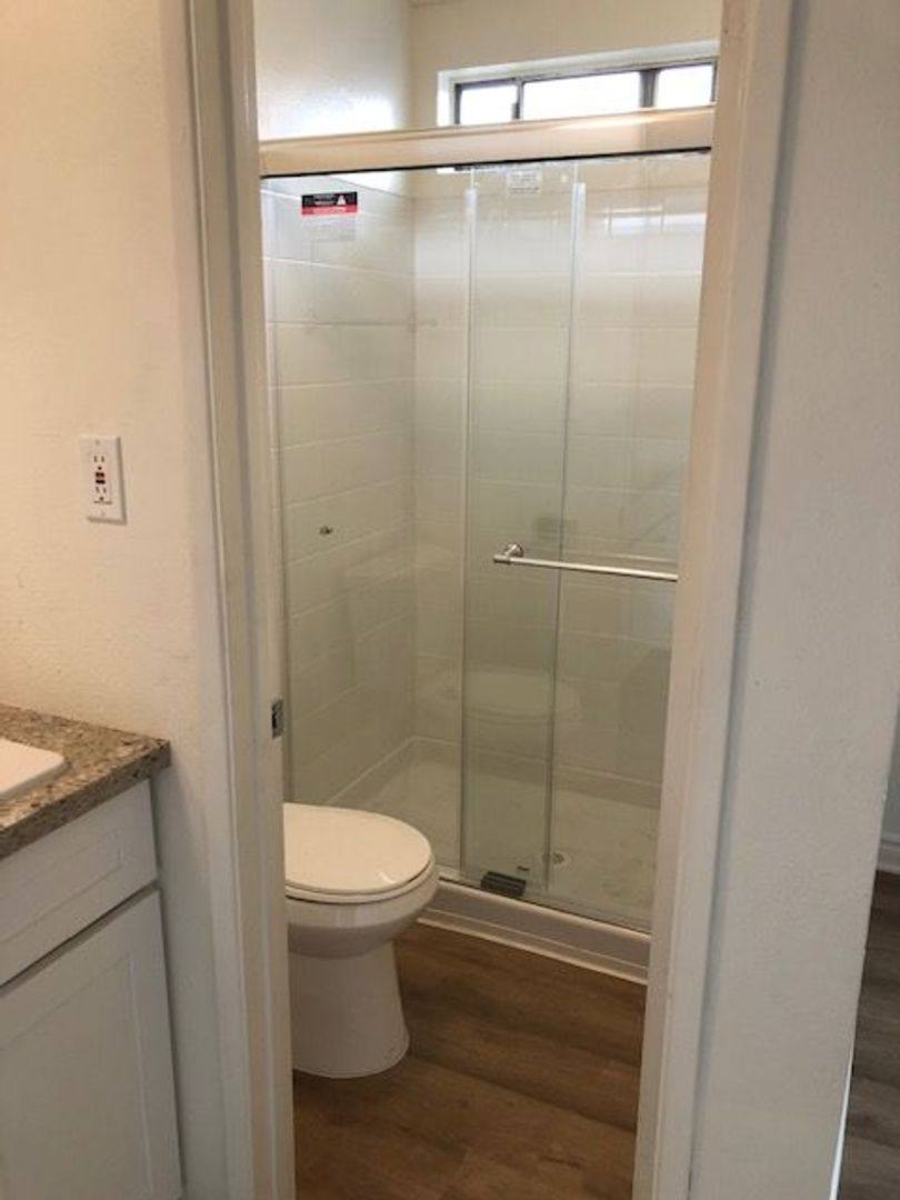 Apartment for rent at 10518 Western Ave, Downey, CA 90241