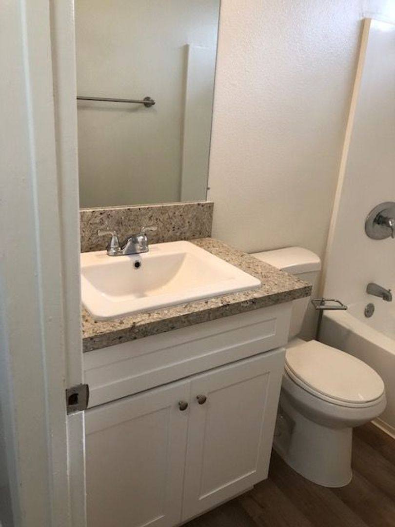 Apartment for rent at 10518 Western Ave, Downey, CA 90241