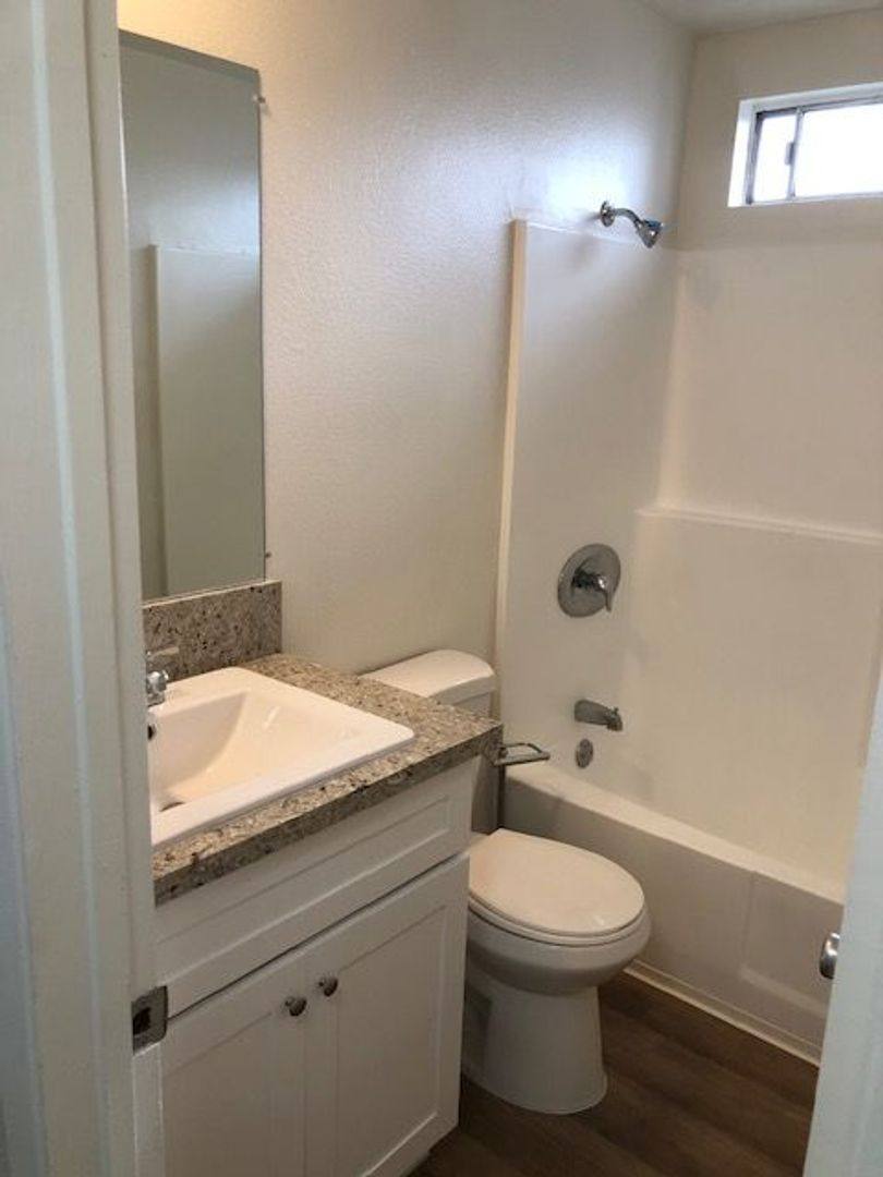 Apartment for rent at 10518 Western Ave, Downey, CA 90241