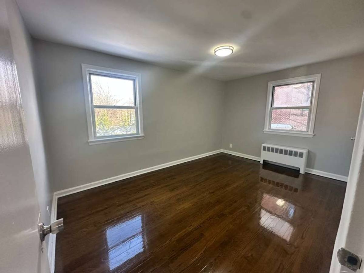 Apartment for rent at 139 Halsted St, East Orange, NJ 07018