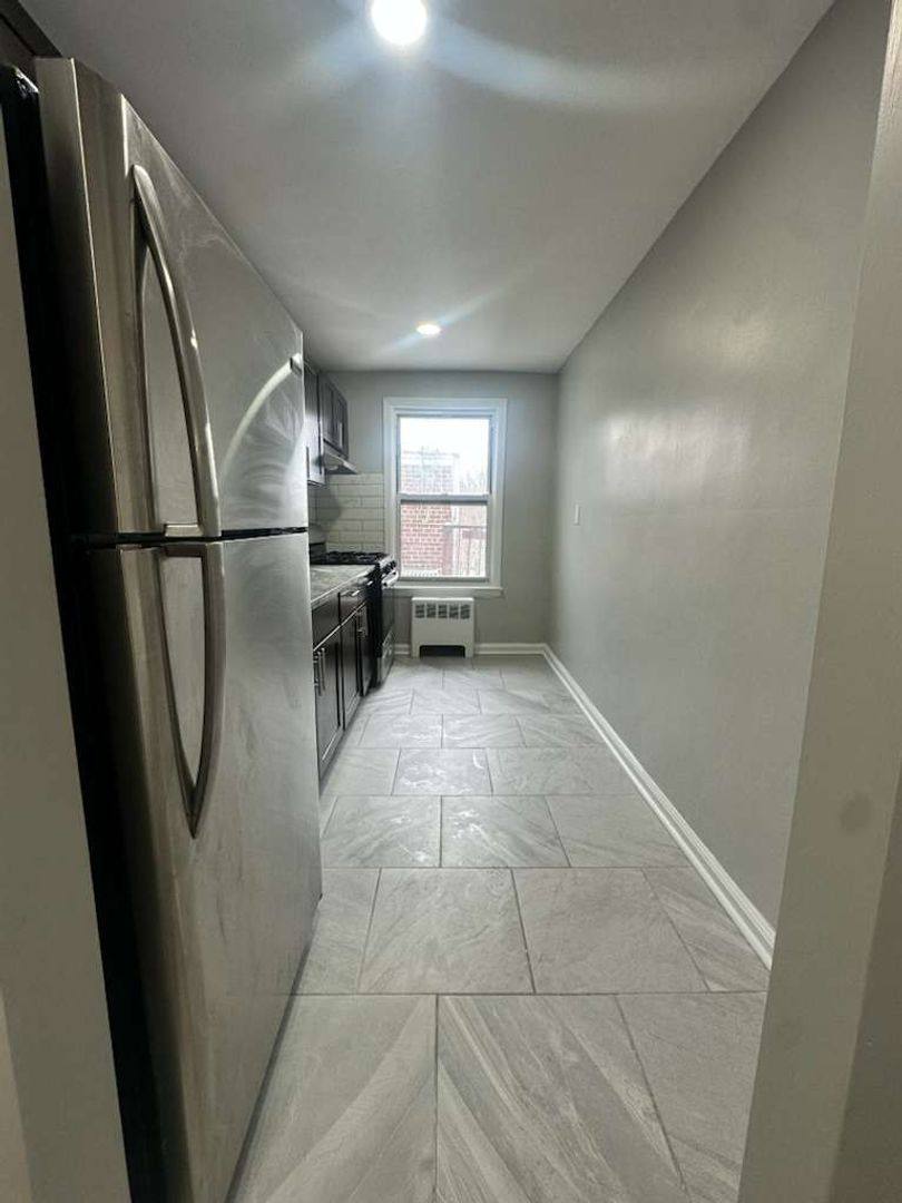 Apartment for rent at 139 Halsted St, East Orange, NJ 07018