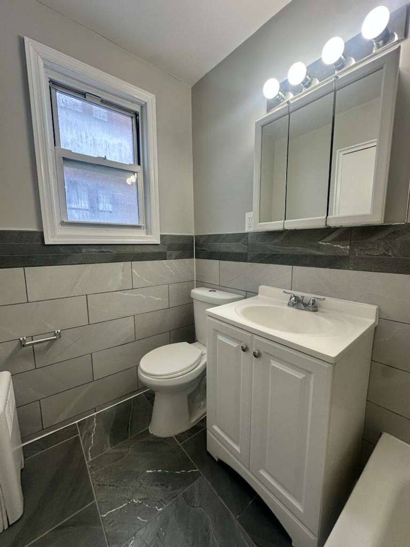 Apartment for rent at 139 Halsted St, East Orange, NJ 07018