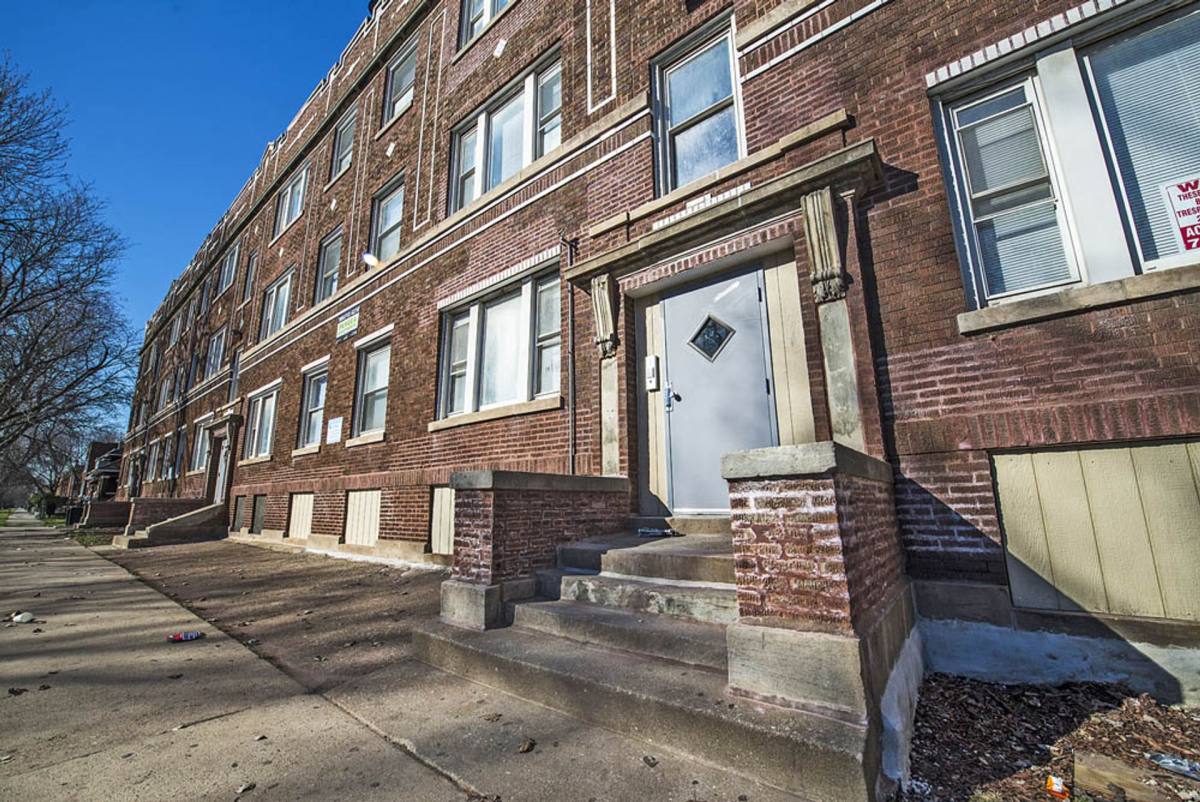 Apartment for rent at 7120-32 S Wabash, Chicago, IL 60619