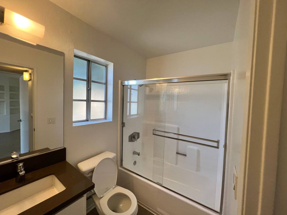 Apartment for rent at 4824 Craner Ave, North Hollywood, CA 91601