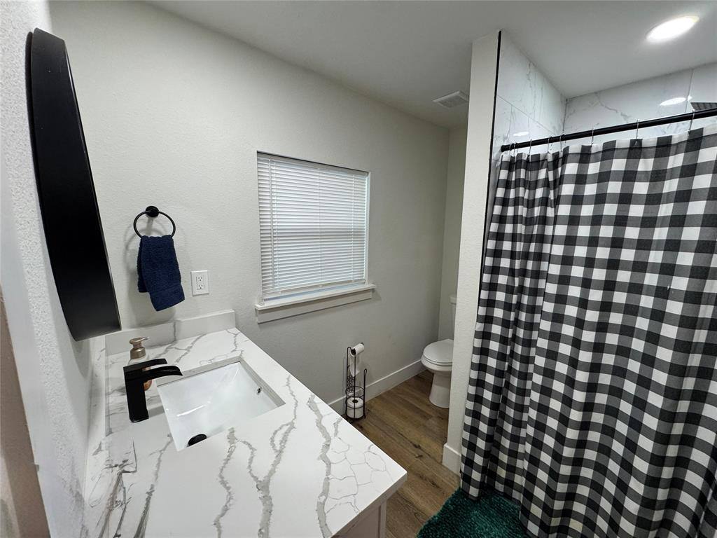 Apartment for rent at 413 SW 14th St #413, Grand Prairie, TX 75051