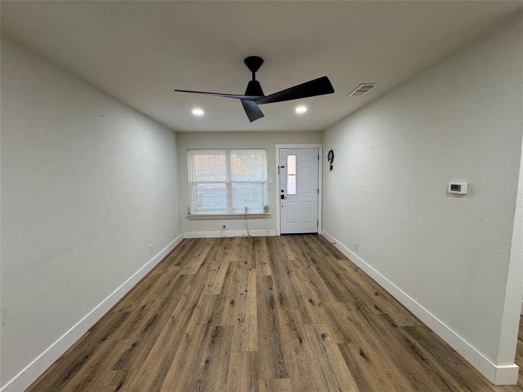 Apartment for rent at 413 SW 14th St #413, Grand Prairie, TX 75051
