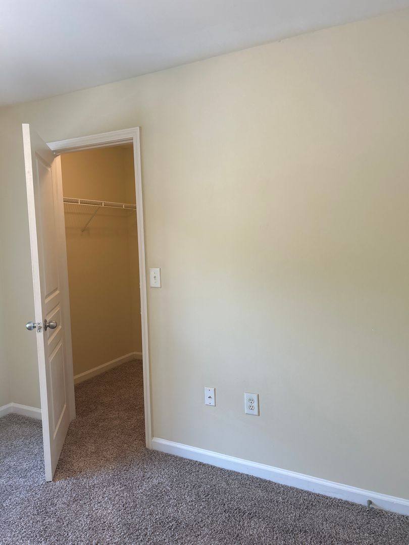 Apartment for rent at 3940 Cherokee Woods Way, Knoxville, TN 37920