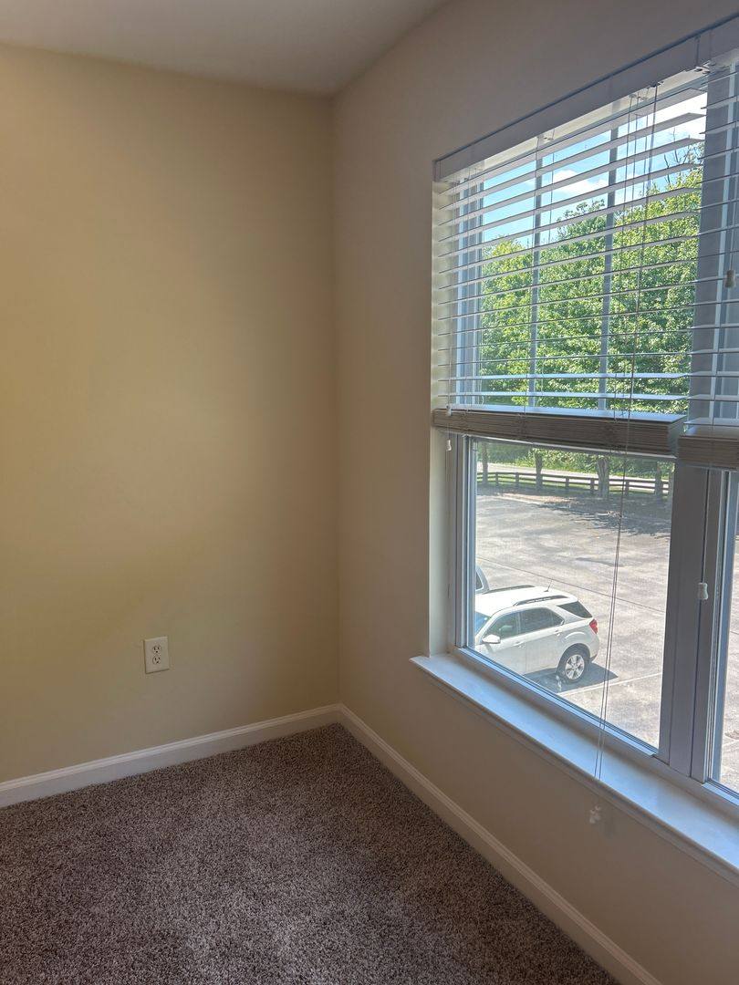 Apartment for rent at 3940 Cherokee Woods Way, Knoxville, TN 37920