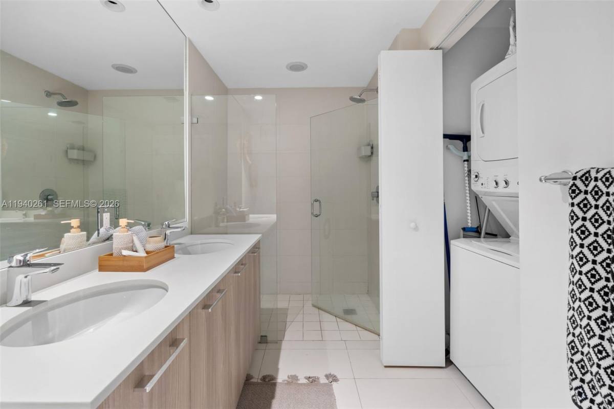 Apartment for rent at 501 NE 31st St #1503, Miami, FL 33137