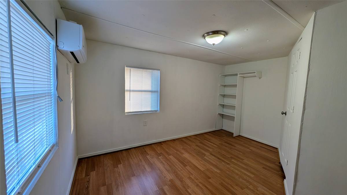 Apartment for rent at 6621 W Forest Rd, Conroe, TX 77306