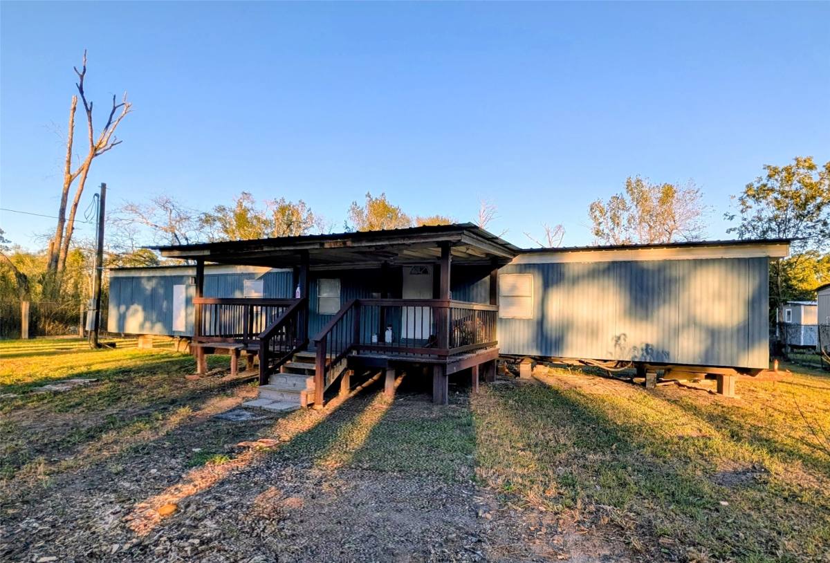 Apartment for rent at 6621 W Forest Rd, Conroe, TX 77306