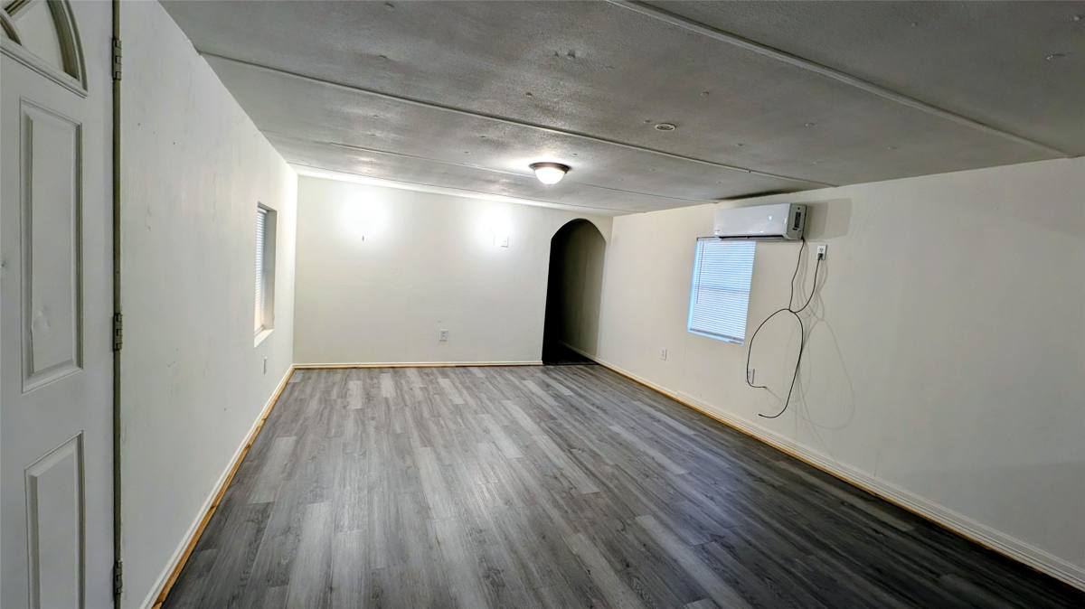 Apartment for rent at 6621 W Forest Rd, Conroe, TX 77306