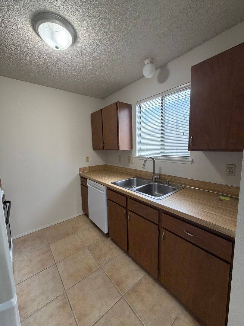 Apartment for rent at 32 S Quay St, Kennewick, WA 99336