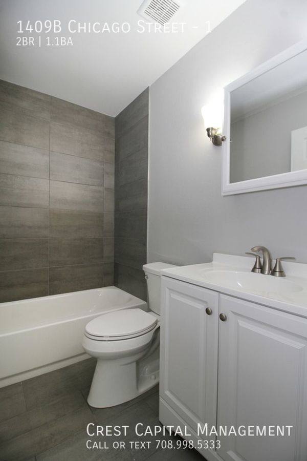 Apartment for rent at 1409B E Chicago St #5, Valparaiso, IN 46383