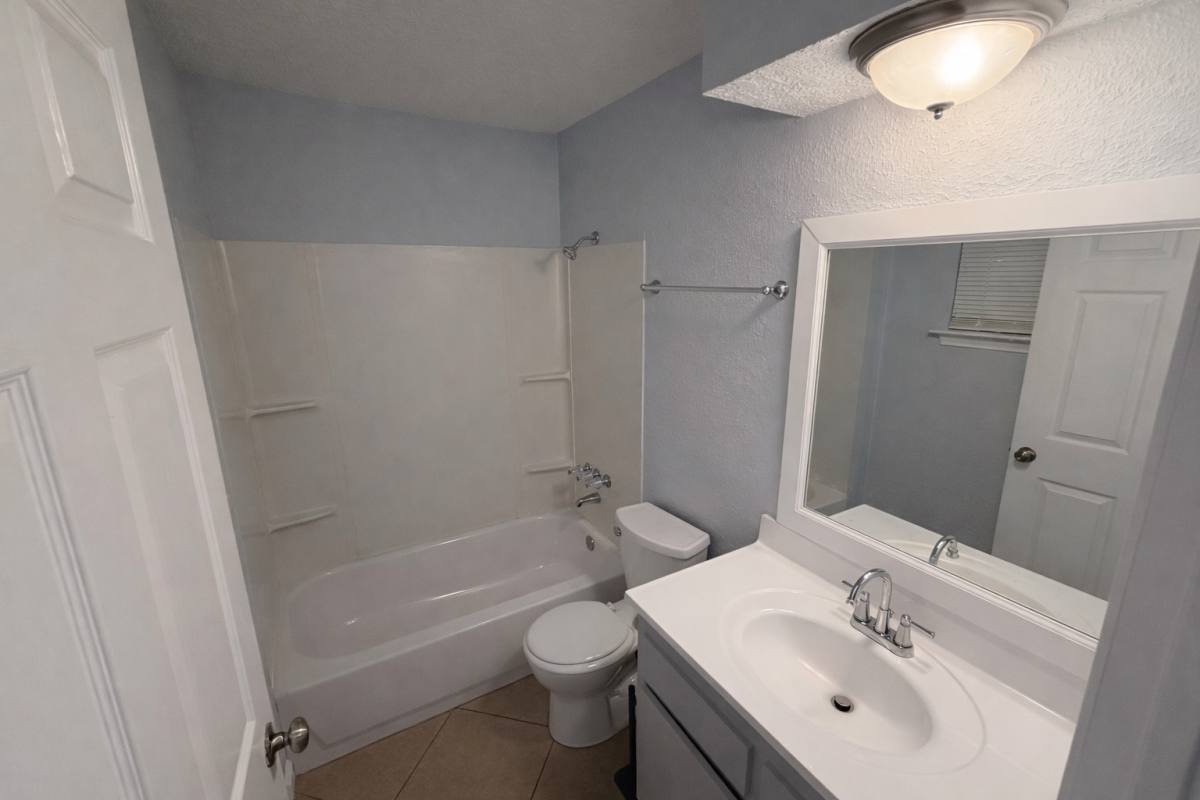 Apartment for rent at 800 N San Jacinto St #102, Conroe, TX 77301