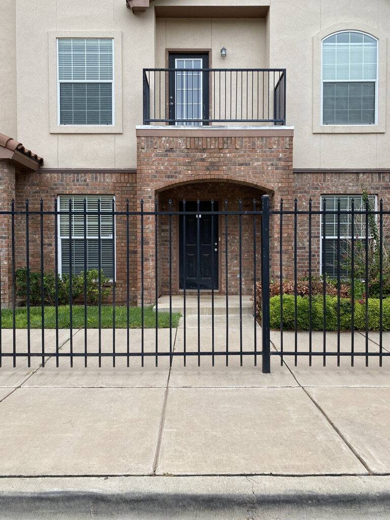 Townhouse for rent at 2104 Main St #4, Lubbock, TX 79401