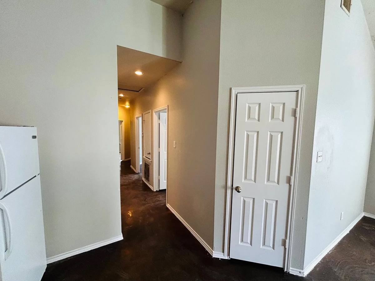 Townhouse for rent at 7219 Golf Way #2, San Antonio, TX 78244