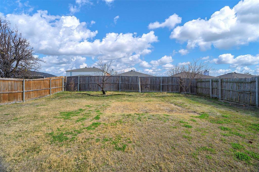 Apartment for rent at 104 Lakefront Dr #104, Wylie, TX 75098