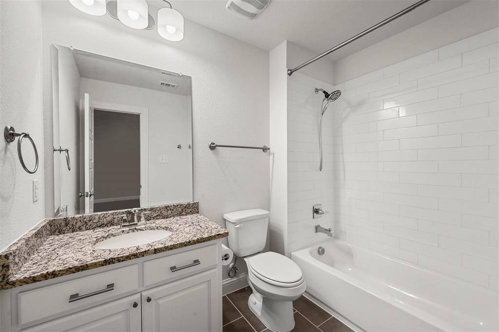 Townhouse for rent at 4925 McKinney Hollow Dr, McKinney, TX 75070