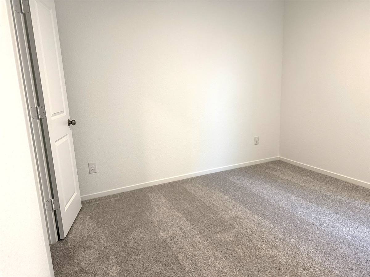 Apartment for rent at 1511 Sunset Ridge Dr, Conroe, TX 77306