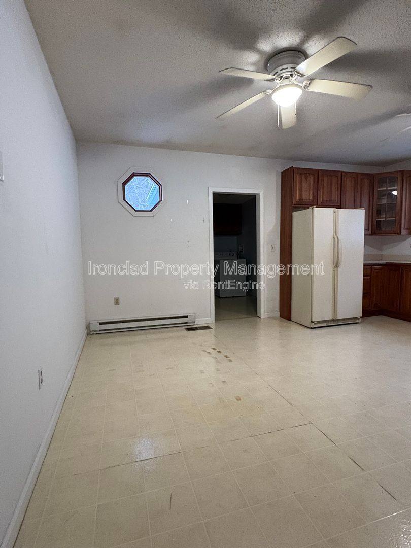 Apartment for rent at 173 Leesville Rd #B, Moodus, CT 06469