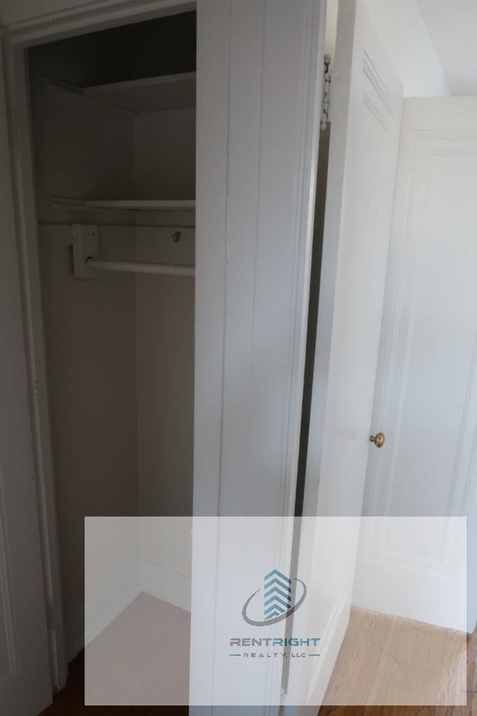 Apartment for rent at 1749 W Devon Ave #3, Chicago, IL 60660