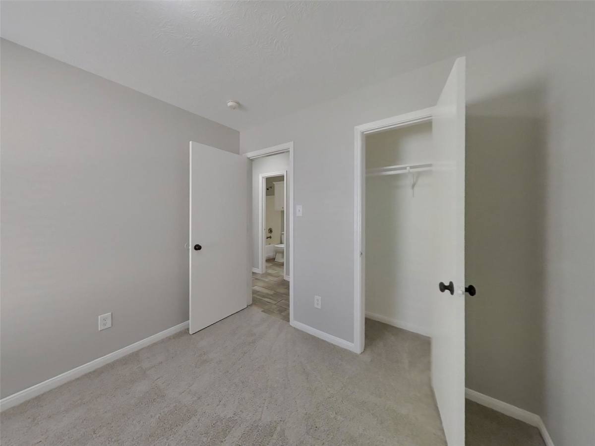House for rent at 16229 Summerset Estates Blvd, Conroe, TX 77302