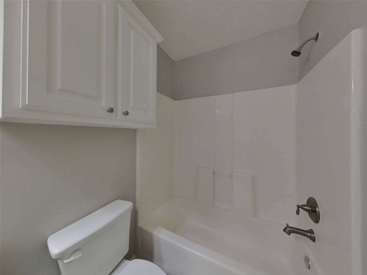 House for rent at 16229 Summerset Estates Blvd, Conroe, TX 77302