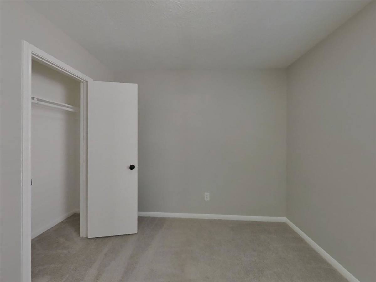 House for rent at 16229 Summerset Estates Blvd, Conroe, TX 77302
