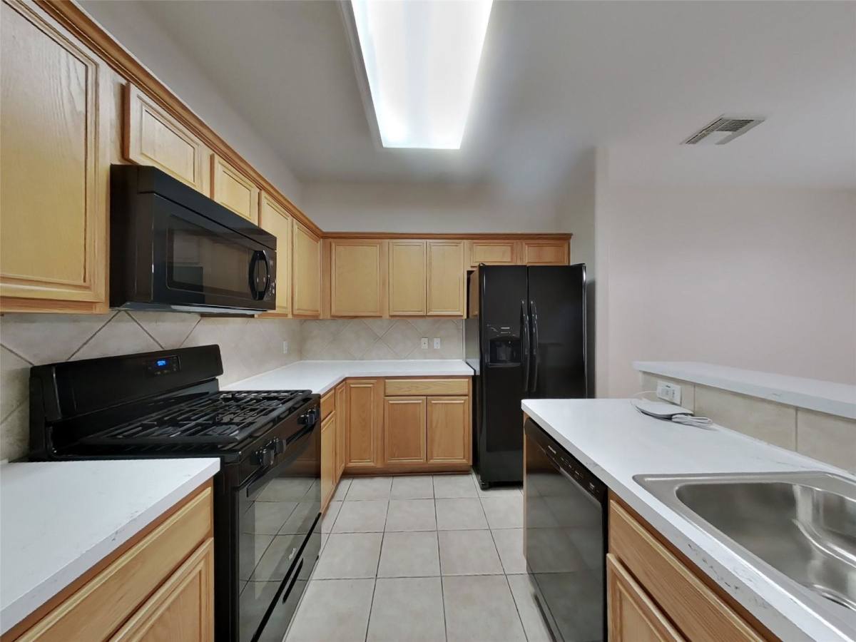 House for rent at 2906 Crescent Bend Rd, Spring, TX 77388