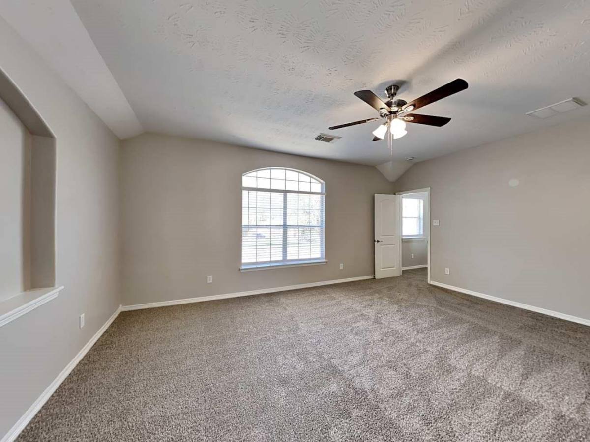 House for rent at 28919 Hidden Lake Court, Magnolia, TX 77354