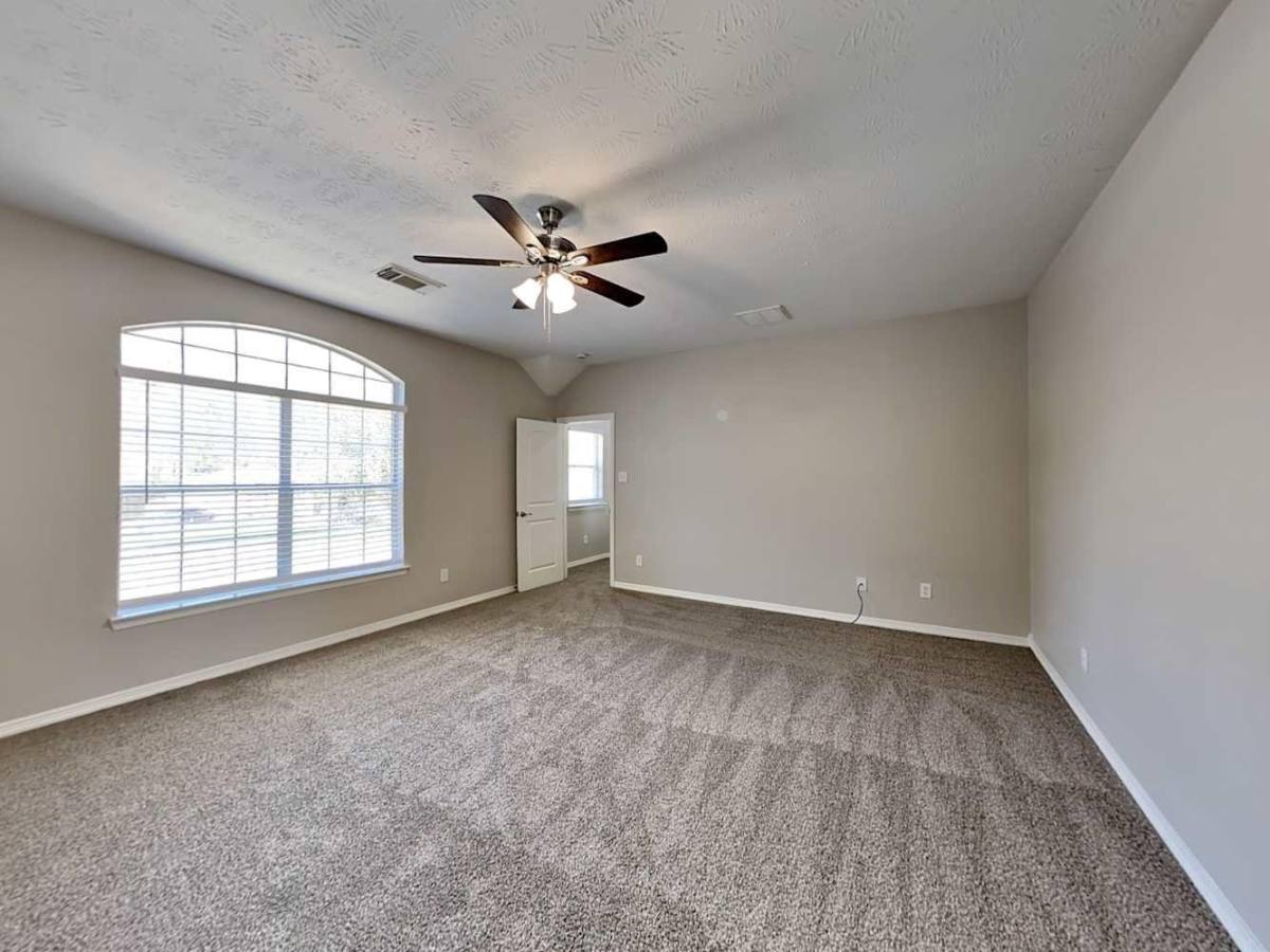 House for rent at 28919 Hidden Lake Court, Magnolia, TX 77354