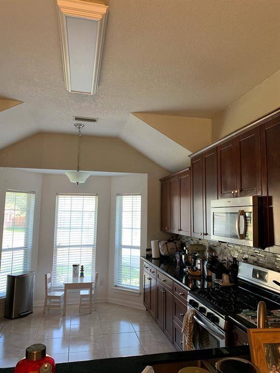 House for rent at 254 Maple Lane, Conroe, TX 77304