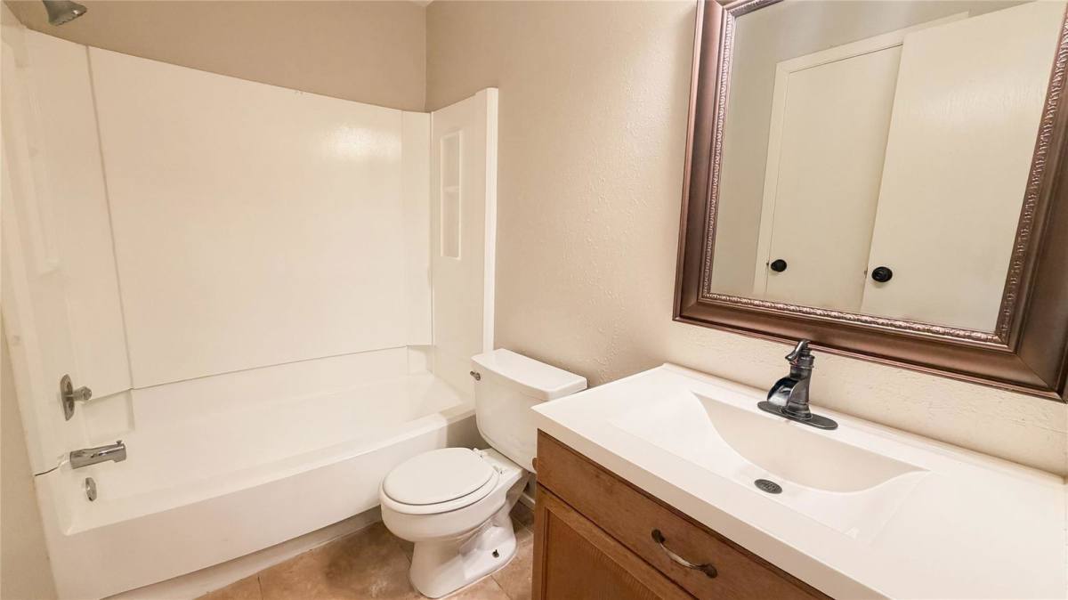House for rent at 31 Dellforest Court, Spring, TX 77381