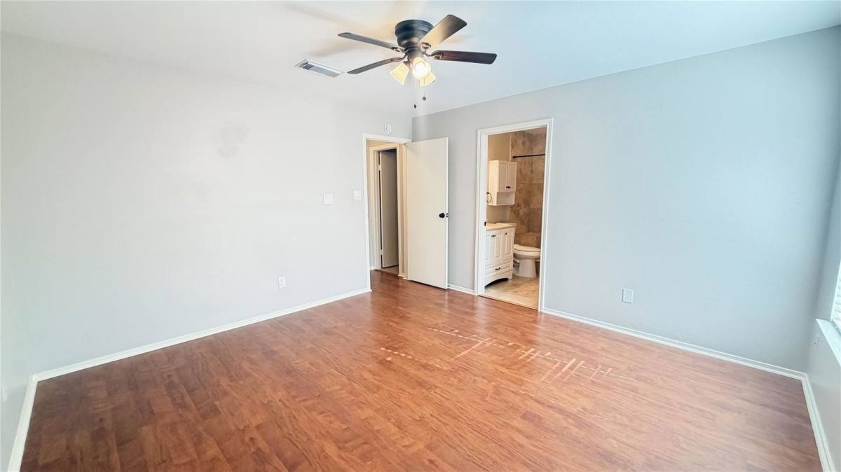 House for rent at 31 Dellforest Court, Spring, TX 77381
