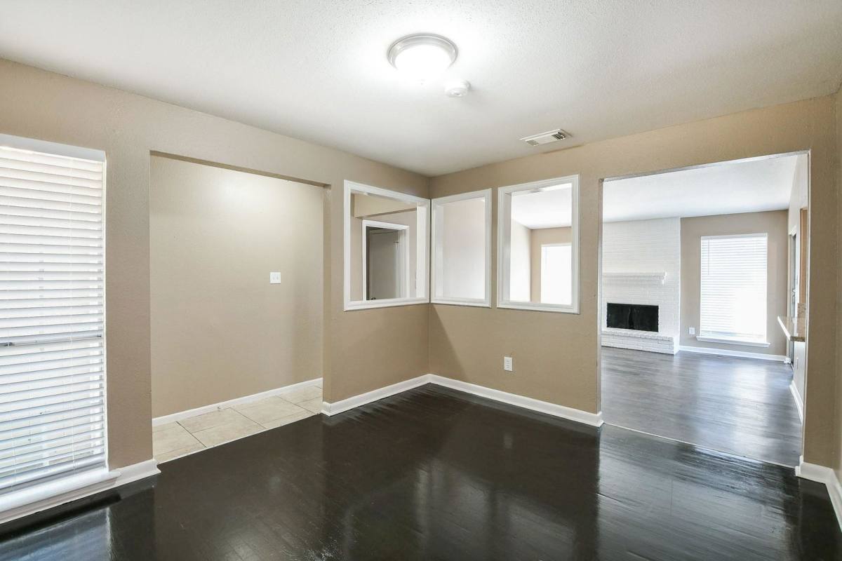 House for rent at 21 Pineash Court, Spring, TX 77381
