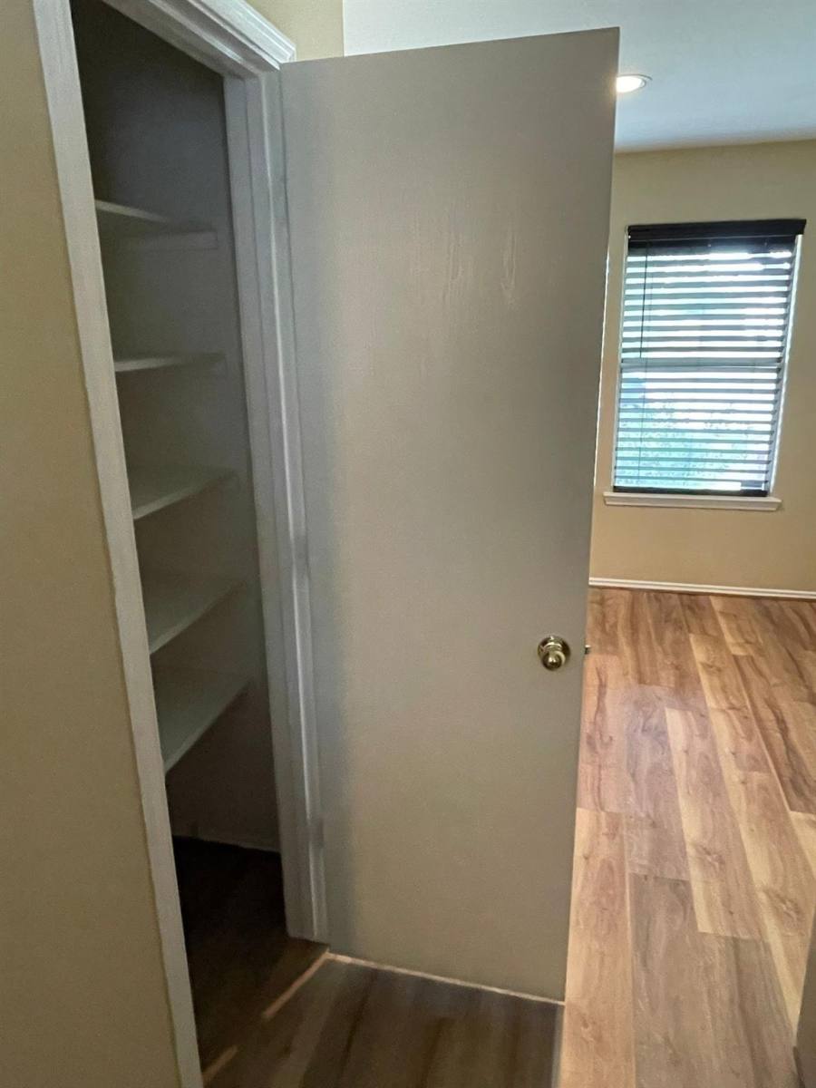 House for rent at 8714 Sunset Pond Dr, Tomball, TX 77375
