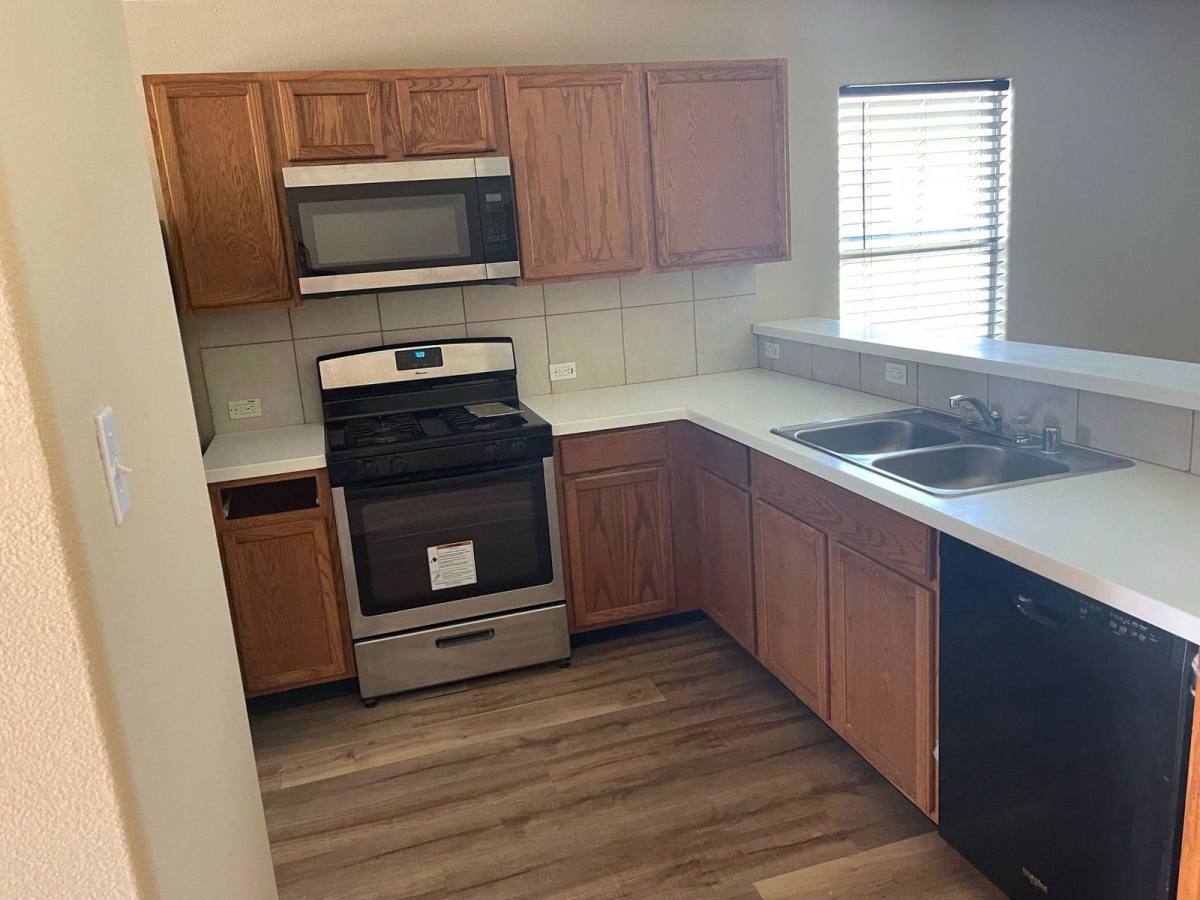 House for rent at 8714 Sunset Pond Dr, Tomball, TX 77375