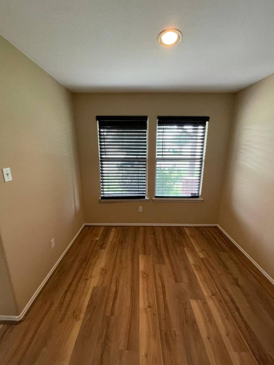 House for rent at 8714 Sunset Pond Dr, Tomball, TX 77375