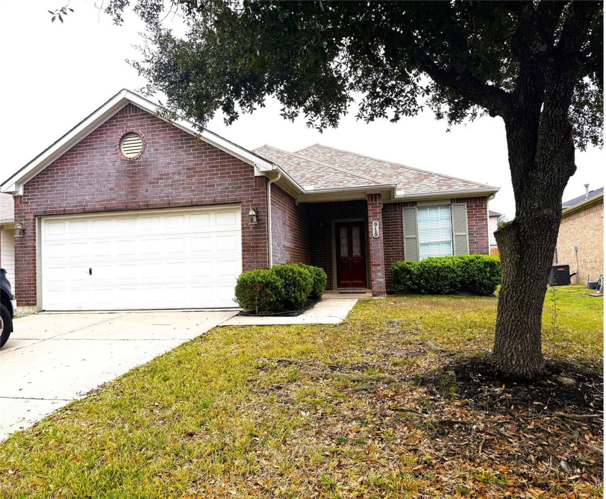 House for rent at 915 Saginaw Bay Court, Spring, TX 77373
