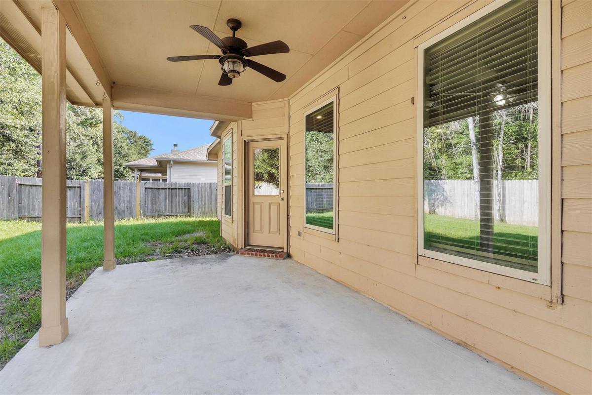 House for rent at 11502 W Woodmark, Conroe, TX 77304
